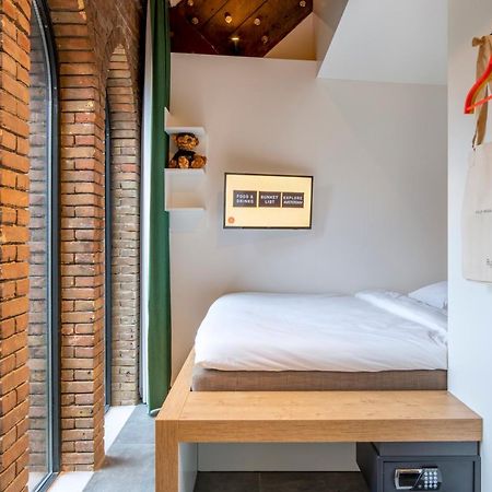 Bunk Hotel Amsterdam Bagian luar foto