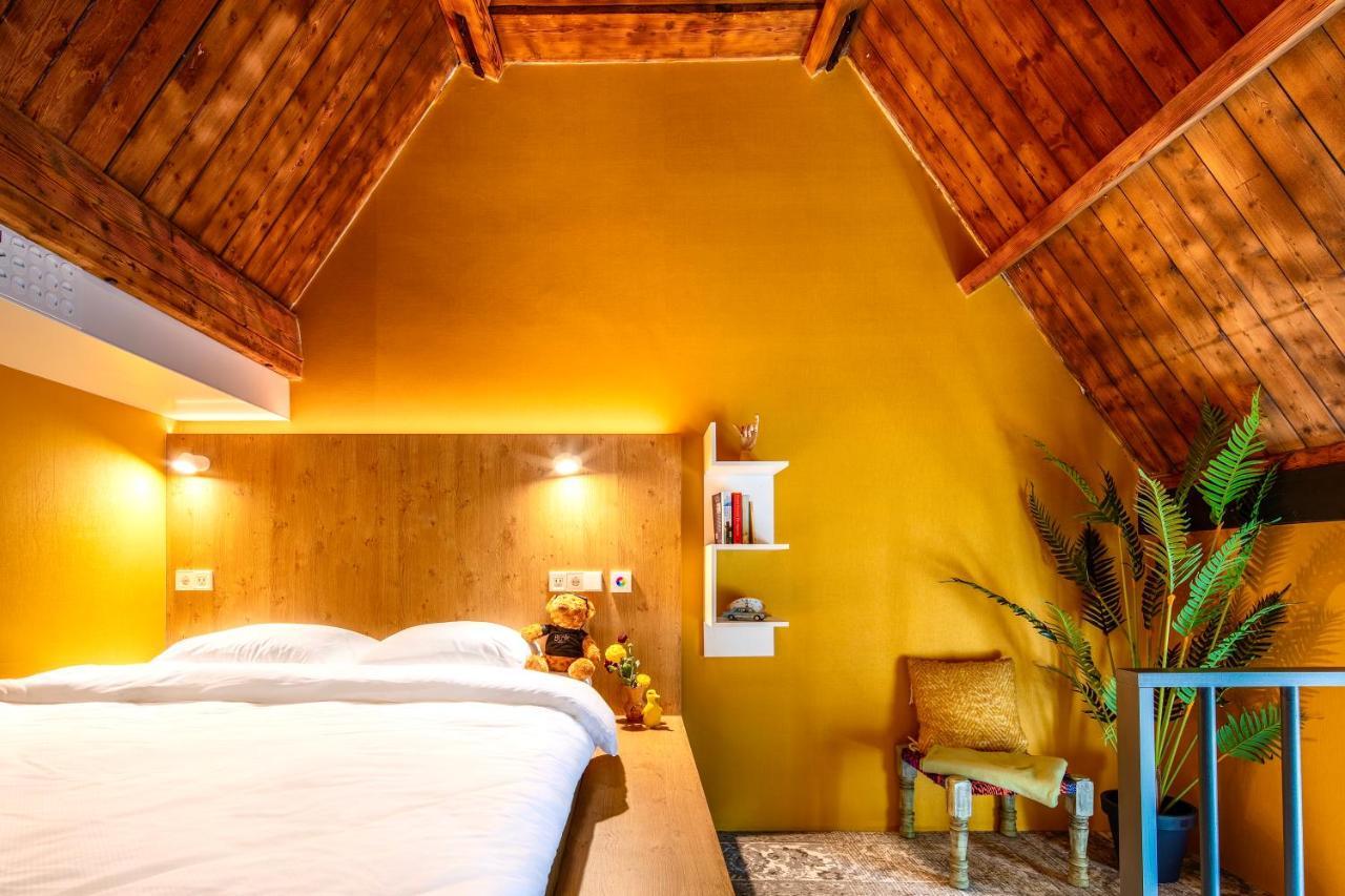 Bunk Hotel Amsterdam Bagian luar foto