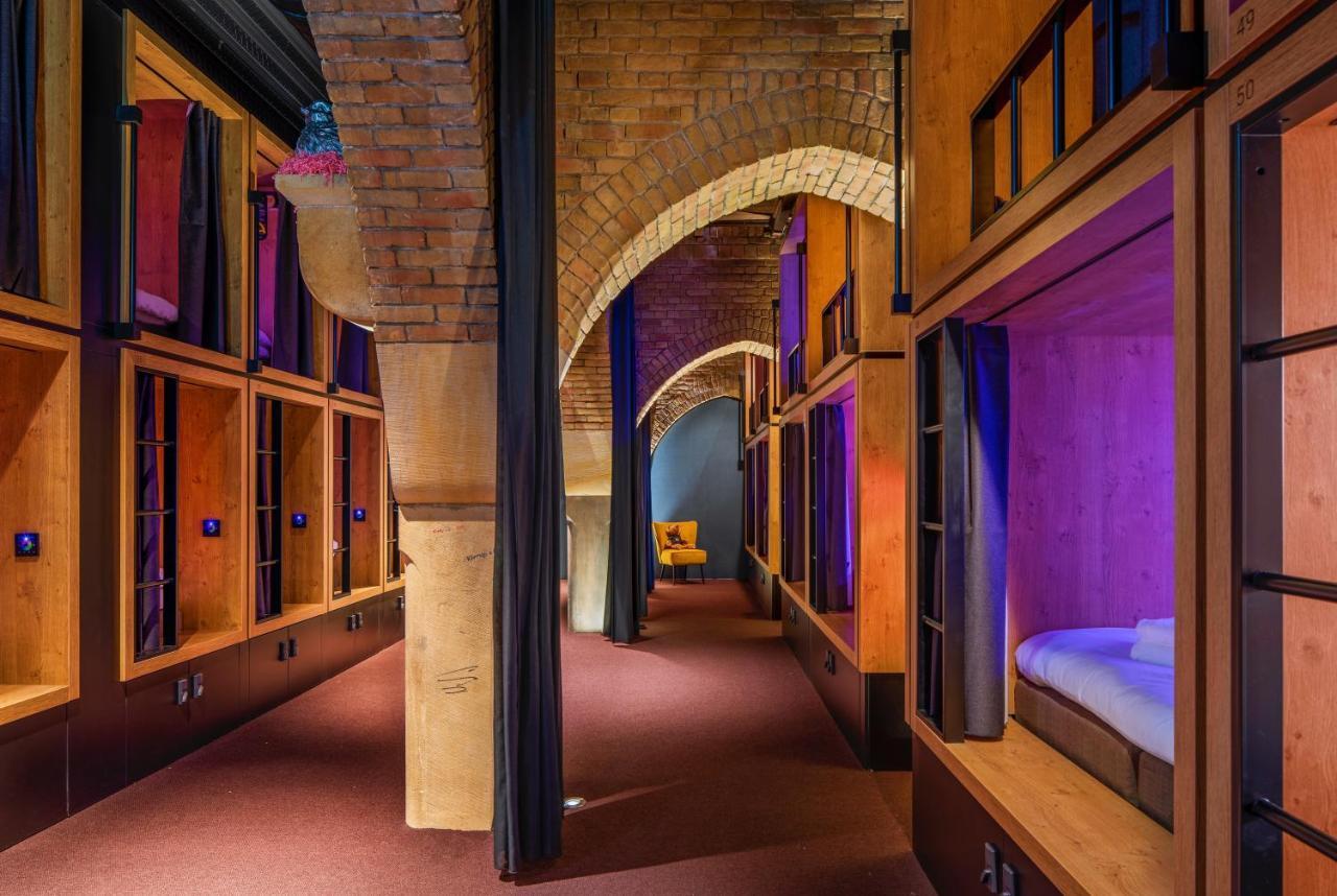 Bunk Hotel Amsterdam Bagian luar foto