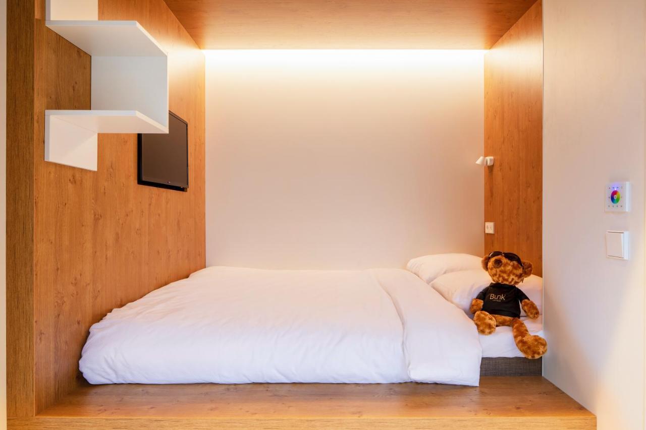 Bunk Hotel Amsterdam Bagian luar foto
