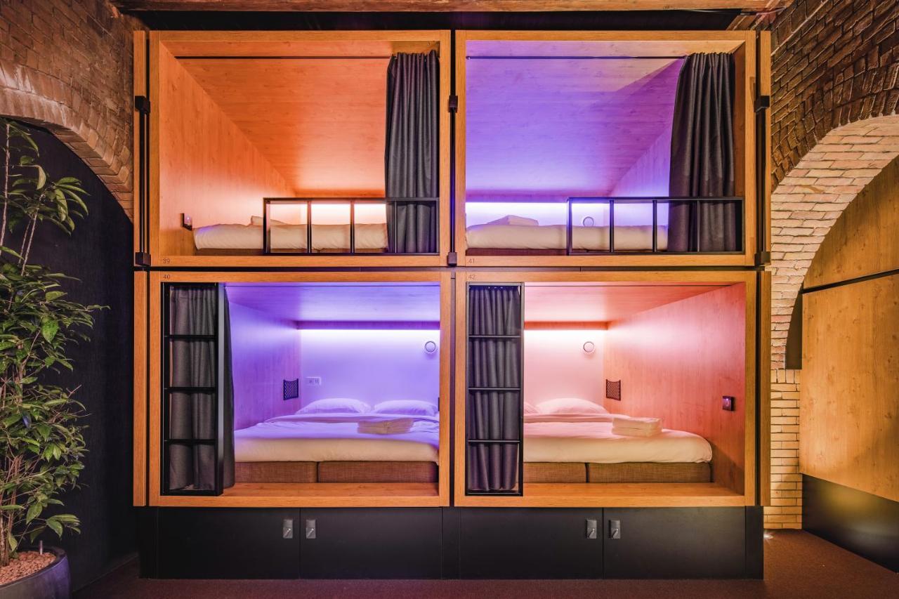 Bunk Hotel Amsterdam Bagian luar foto